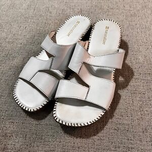 Naturalizer White Leather Wedge Sandals Open Toe Slip On Size 8
